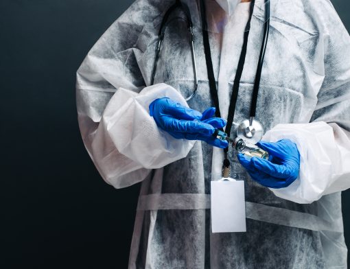 Carreiras alternativas em medicina: conheça possibilidades além da clínica